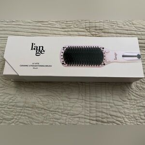 L’ange Le Vite straightening brush